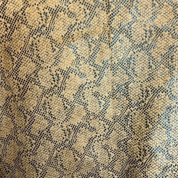 Philosophy Brown Leather Jacket with Textured Finish - Picture 5 of 8